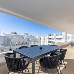 Premium Penthouse By Aqua Apartments